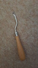 Wooden Handle Crochet Needle Latch Hook Puller Tool For Canvas Rug Mats