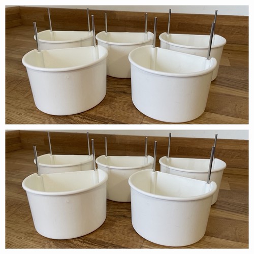 Large plastic feeder - x-,