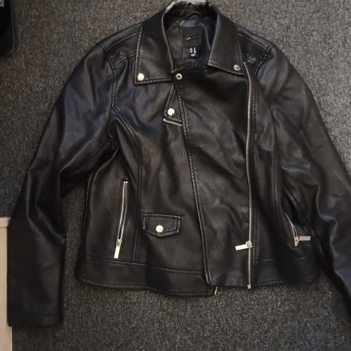 Highly active haunted - active, jacket