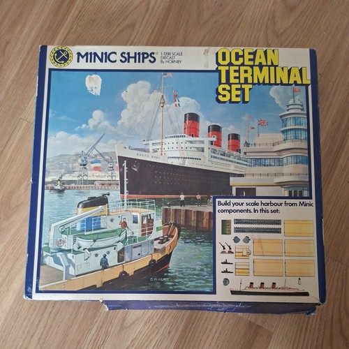 Vintage minic ships ocean - vintage,