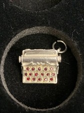 Sterling Silver Charm £12.50