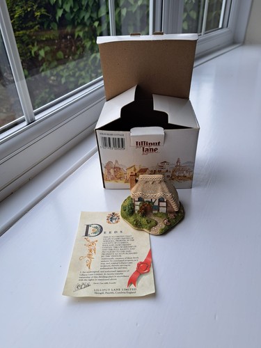 Lilliput lane strawberry - lilliput,
