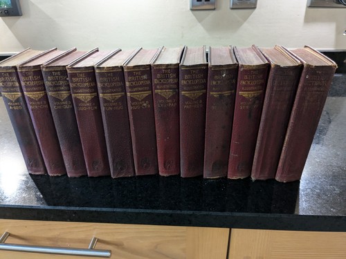The new standard encyclopaedia - the,