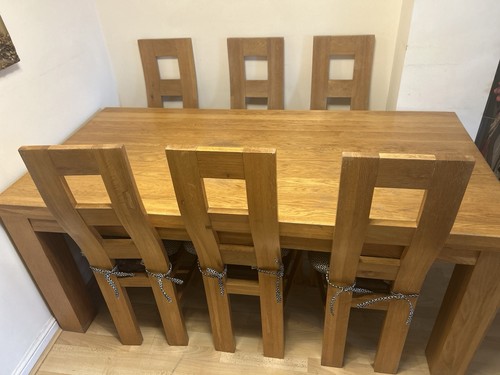 Solid oak dining - with, 6