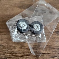 1/76 a pair of front wheel and