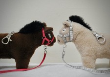 Handmade halter lead head