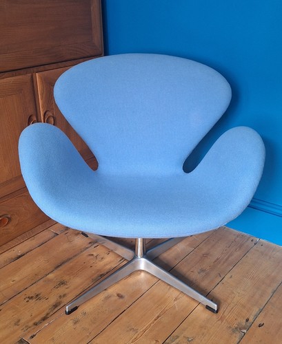 Iconic arne jacobsen - iconic,