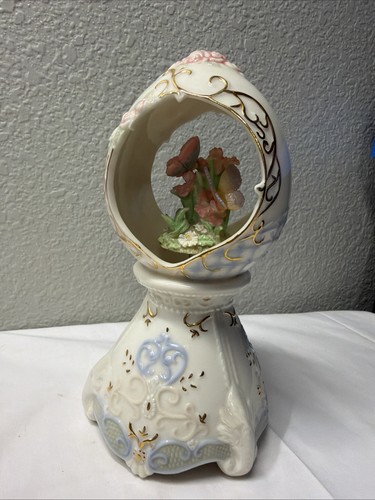 Vintage porcelain musical - porcelain, egg
