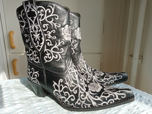 Soles 395 flower judy - £395£,