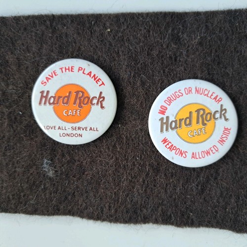 Two hard rock cafe - two, pin