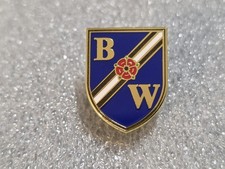 Bolton Wanderers Si Sheild Crested casuals Pin Badge Lofthouse Burnden Park bwfc