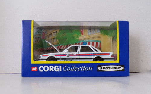 Corgi 59201 police rover - police,