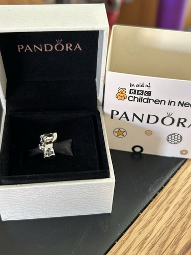 Bnib pandora silver enamel - &,