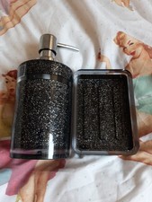 2-Piece Bathroom Accessory Set