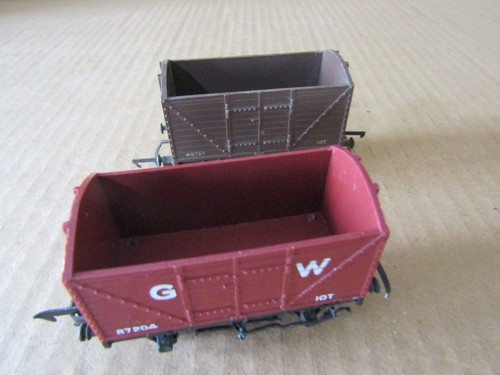 Triang freight wagons - ,