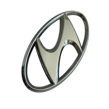 Hyundai Grille Emblem Silver