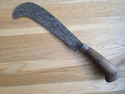 Vintage moss billhook - w, b