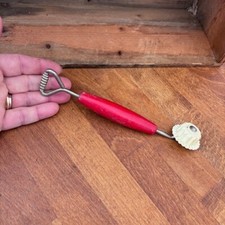 Vintage Pastry Wheel / Butter Curler Kitchen Utensil – Red Handle – Great!