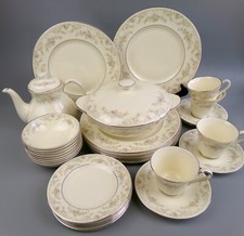 Royal Doulton Dinner Service Set Diana for 8. Plates Bowls. Romance Collection