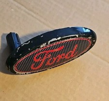 2004 FORD MONDEO  SALOON 5DR FRONT BUMPER EMBLEM BADGE 3S7X-8B369-AD IN WORKING 