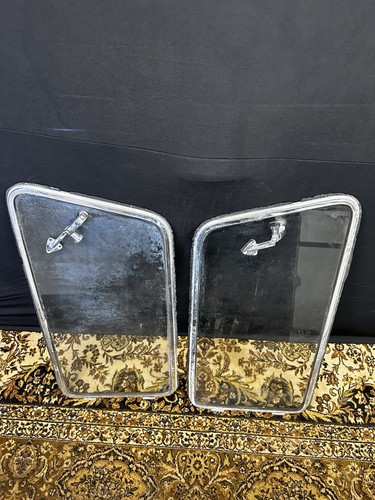 Type rear side popout - rear,