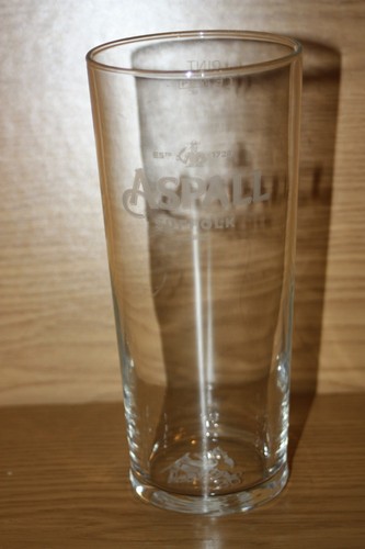 Collectable breweriana pint - collectable,