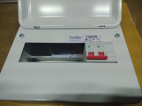 Brand new fusebox - brand, f2007m