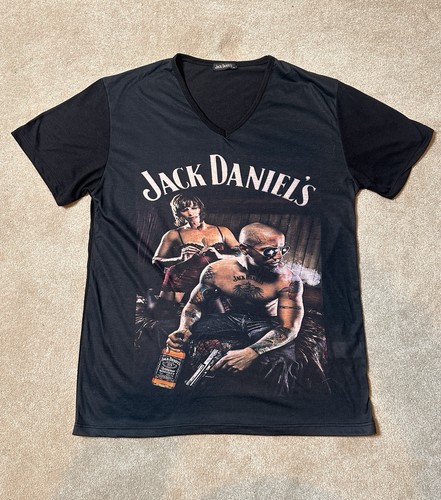Black neck graphic shirt - v-neck, t-shirt