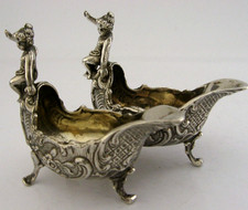 SUPERB CAST HANAU SOLID STERLING SILVER CHERUBS SALT CELLARS c1900 ANTIQUE