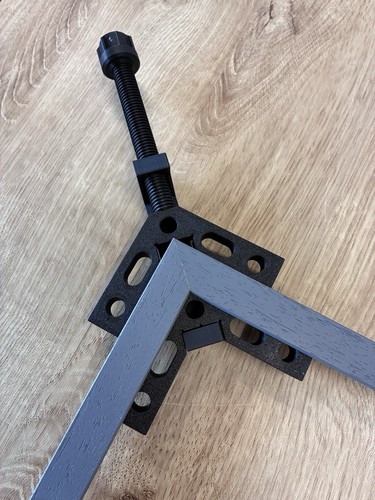 Mitre corner clamp - corner,