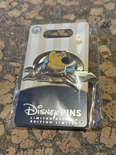 Disney limited edition dug - limited,