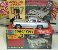 CORGI TOYS  JAMES BOND`S ASTON MARTIN  (261) BOXED (RE ISSUE) (SILVER)