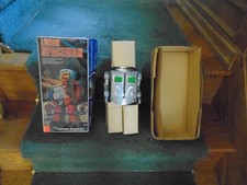 Lunar spaceman battery