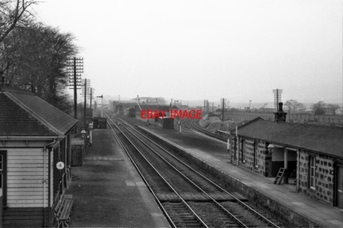 Photo dyce railway station - photo,