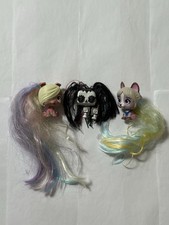 Surprise Toys Dogs x3: VIP