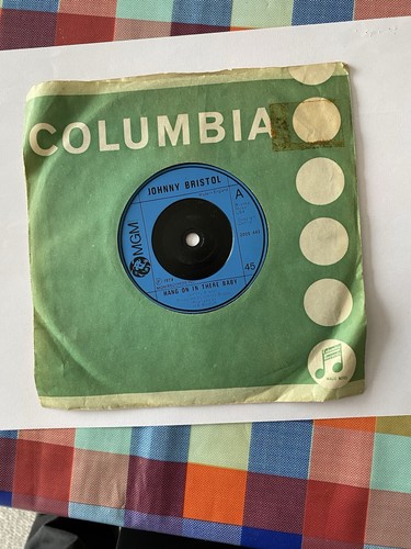 Vinyl record johnny - 7”vinyl,