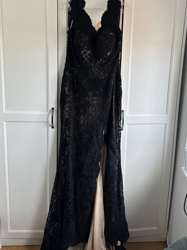 Black formal prom dress with - formal/prom,
