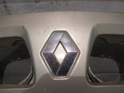 Renault megane 2001 emblem - renault,