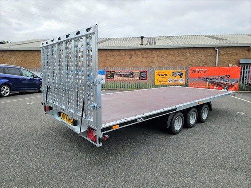 Car transporter trailer - transporter,