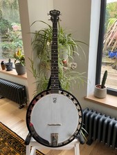 Deering "The Boston" 5 string banjo