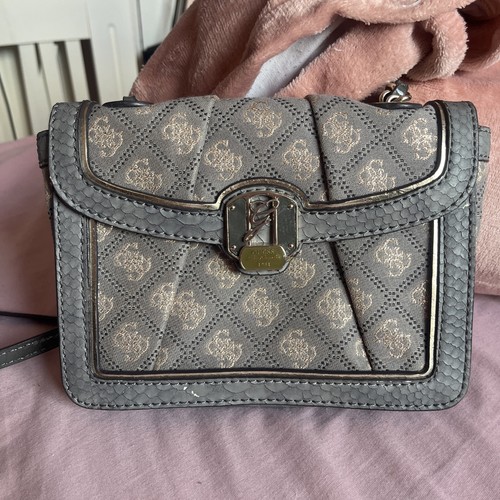 Guess quattro logo gray - quattro,