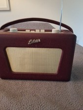 Roberts Revival Radio R550 burgundy Works Great runs off  9v battery
