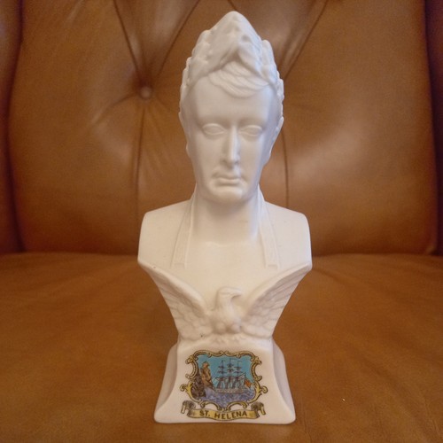 Goss crested china model of - crested,