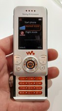 1483.Sony Ericsson W580 Very
