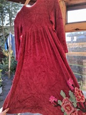 Girls Beautiful Dark Red Velour  Dress With Applique  Flowers, Size 8-10 years