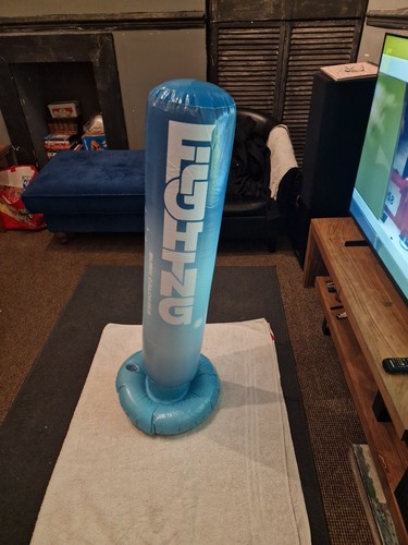 Inflatabe standing punching - standing,