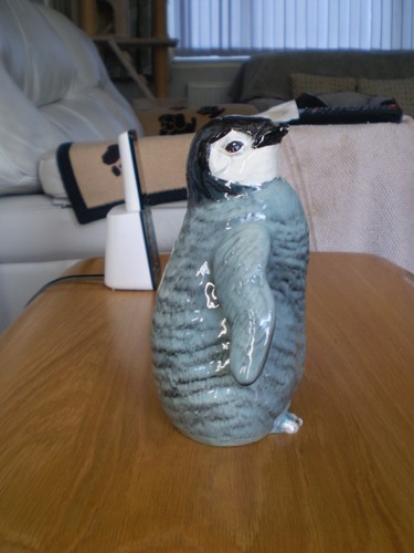 Lovely beswick penguin - lovely, chick