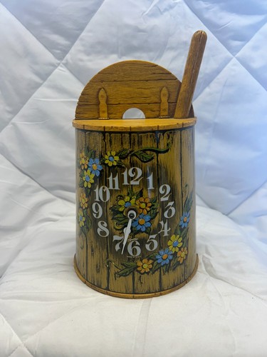 Vintage spartus wall clock - vintage,