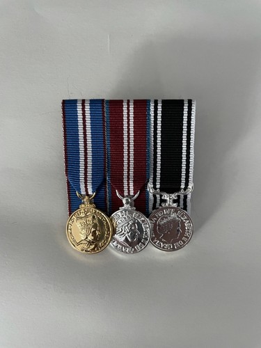 Court mounted miniature medal - miniature,