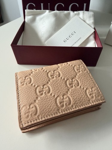 Gucci emblem small wallet - gucci,